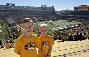 Missouri Tigers - NCAA Football vs Auburn Tigers