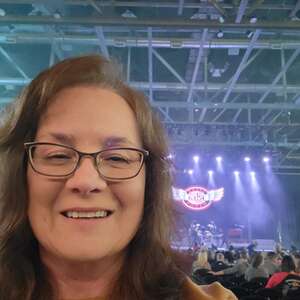 Reo speedwagon and rick springfield with dauzat st. marie