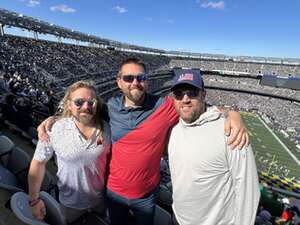 Navy Midshipmen - NCAA Football vs Notre Dame Fighting Irish