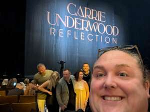 Carrie Underwood: REFLECTION