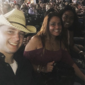 Jessica attended Brad Paisley With Special Guest Dustin Lynch, Chase Bryant, and Lindsay Ell on May 19th 2017 via VetTix 