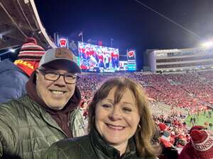 Wisconsin-Madison Badgers - NCAA Football vs Oregon Ducks