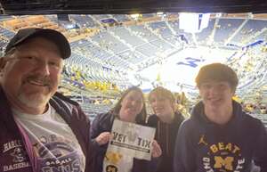 Michigan Wolverines - NCAA Men's Basketball vs Purdue Fort Wayne Mastodons