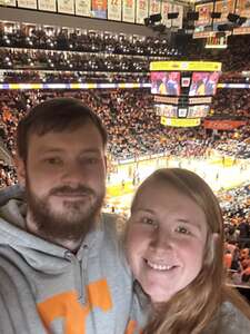 Tennessee Volunteers - NCAA Men's Basketball vs Arkansas Razorbacks