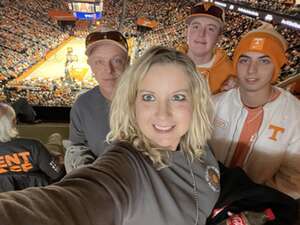 Tennessee Volunteers - NCAA Men's Basketball vs Arkansas Razorbacks