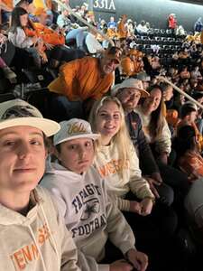 Tennessee Volunteers - NCAA Men's Basketball vs Arkansas Razorbacks