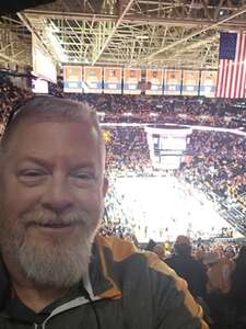 Tennessee Volunteers - NCAA Men's Basketball vs Arkansas Razorbacks