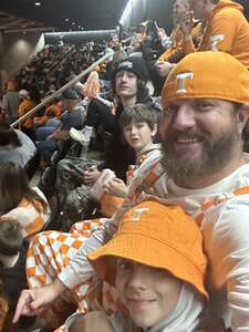 Tennessee Volunteers - NCAA Men's Basketball vs Arkansas Razorbacks