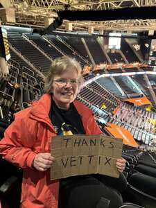 Tennessee Volunteers - NCAA Men's Basketball vs Georgia Bulldogs