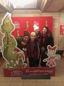 Dr. Seuss' How the Grinch Stole Christmas! The Musical