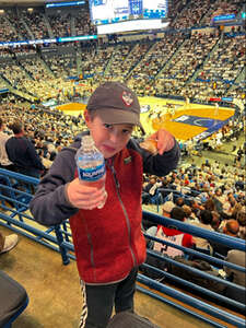 UConn Huskies - NCAA Men's Basketball vs Xavier Musketeers