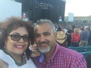 Brad Paisley With Special Guest Dustin Lynch, Chase Bryant, and Lindsay Ell