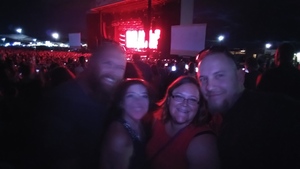 Brad Paisley With Special Guest Dustin Lynch, Chase Bryant, and Lindsay Ell