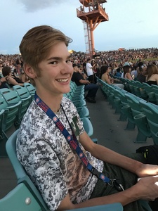 Brad Paisley With Special Guest Dustin Lynch, Chase Bryant, and Lindsay Ell