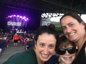 Nickelback - Feed the Machine Tour With Special Guest Daughtry and Shaman's Harvest