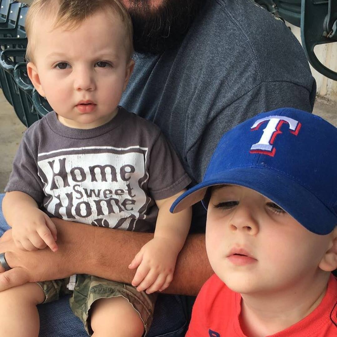 Texas Rangers vs. Los Angeles Angels - MLB
