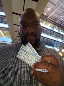 Shon attended Earth Wind and Fire With Special Guest Chic Feat. Nile Rodgers on Jul 26th 2017 via VetTix 