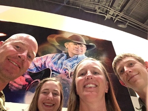 George Strait - Strait to Vegas - This Show Will Be Different Than the 29th Show.