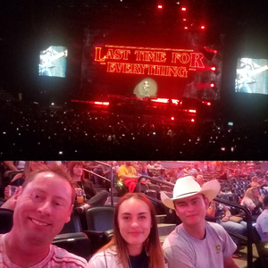 Robert attended Brad Paisley With Special Guest Dustin Lynch, Chase Bryant, and Lindsay Ell on Jul 15th 2017 via VetTix 