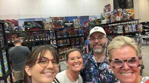 INFINITY TOY & COMIC CONVENTION