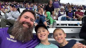 Washington Huskies - NCAA Football vs Utah State Aggies
