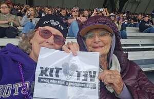 Washington Huskies - NCAA Football vs Utah State Aggies