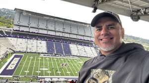 Washington Huskies - NCAA Football vs Utah State Aggies