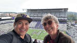 Washington Huskies - NCAA Football vs Utah State Aggies