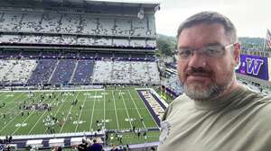 Washington Huskies - NCAA Football vs Utah State Aggies