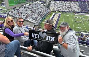 Washington Huskies - NCAA Football vs Utah State Aggies