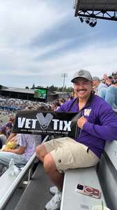 Washington Huskies - NCAA Football vs Utah State Aggies
