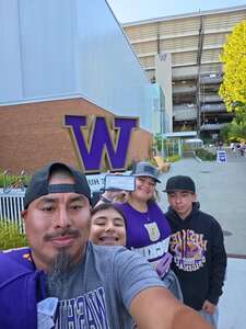 Washington Huskies - NCAA Football vs Eastern Washington University