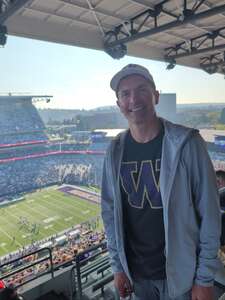 Washington Huskies - NCAA Football vs Eastern Washington University