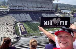 Washington Huskies - NCAA Football vs Eastern Washington University