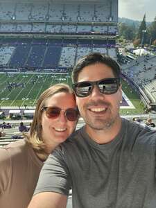 Washington Huskies - NCAA Football vs Eastern Washington University