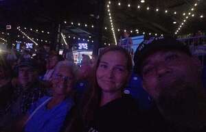 BRAD PAISLEY LIVE
