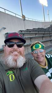 Oregon Ducks - NCAA Football vs Portland State Vikings