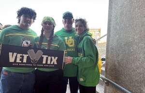 Oregon Ducks - NCAA Football vs Portland State Vikings