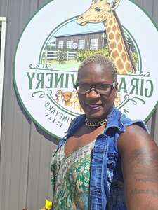 GIRAFFE EXPERIENCE plus WALKING TOUR