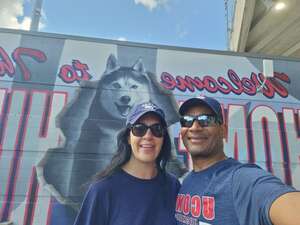 UConn Huskies - NCAA Football vs Lafayette Leopards
