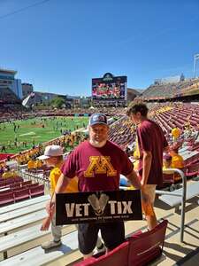 University of Minnesota Golden Gophers - NCAA Football vs Mississippi State Bulldogs