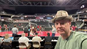 Cincinnati Bearcats - NCAA Women's Volleyball vs Santa Clara Broncos