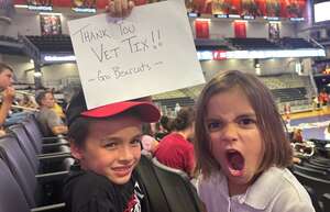 Cincinnati Bearcats - NCAA Women's Volleyball vs Santa Clara Broncos