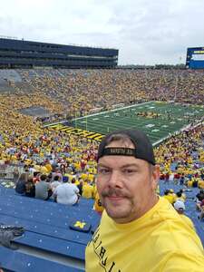 Michigan Wolverines - NCAA Football vs Oklahoma Sooners