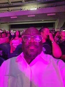 The R&B Tour - Starring Usher Raymond & Chris Brown