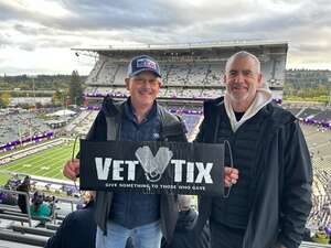 Washington Huskies - NCAA Football vs Iowa Hawkeyes