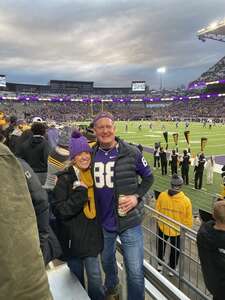 Washington Huskies - NCAA Football vs Iowa Hawkeyes