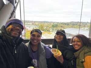 Washington Huskies - NCAA Football vs Iowa Hawkeyes