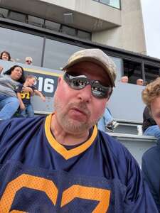 West Virginia Mountaineers - NCAA Football vs Arizona Wildcats