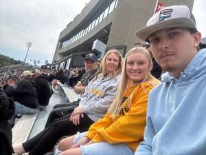 West Virginia Mountaineers - NCAA Football vs Arizona Wildcats